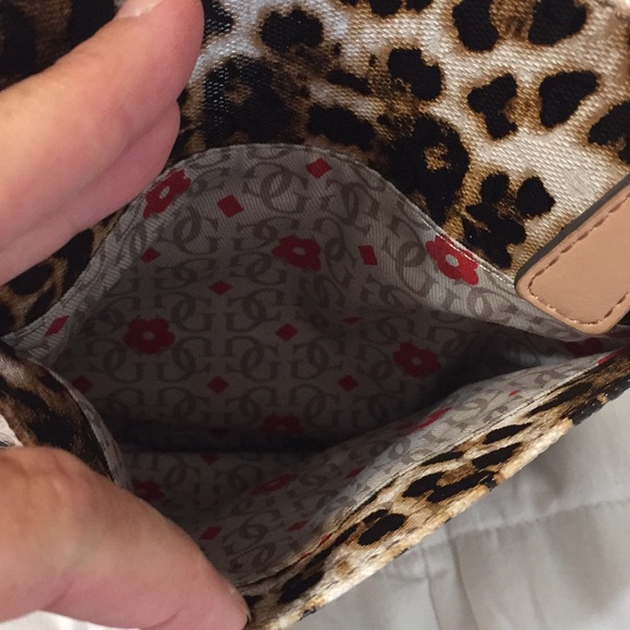 Guess purse shoulder bag leopard NEW - Picture 6 of 7